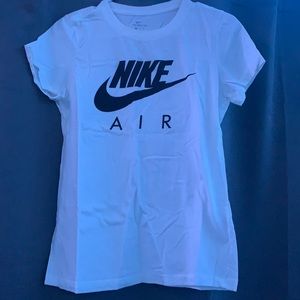 Men’s Nike shirt